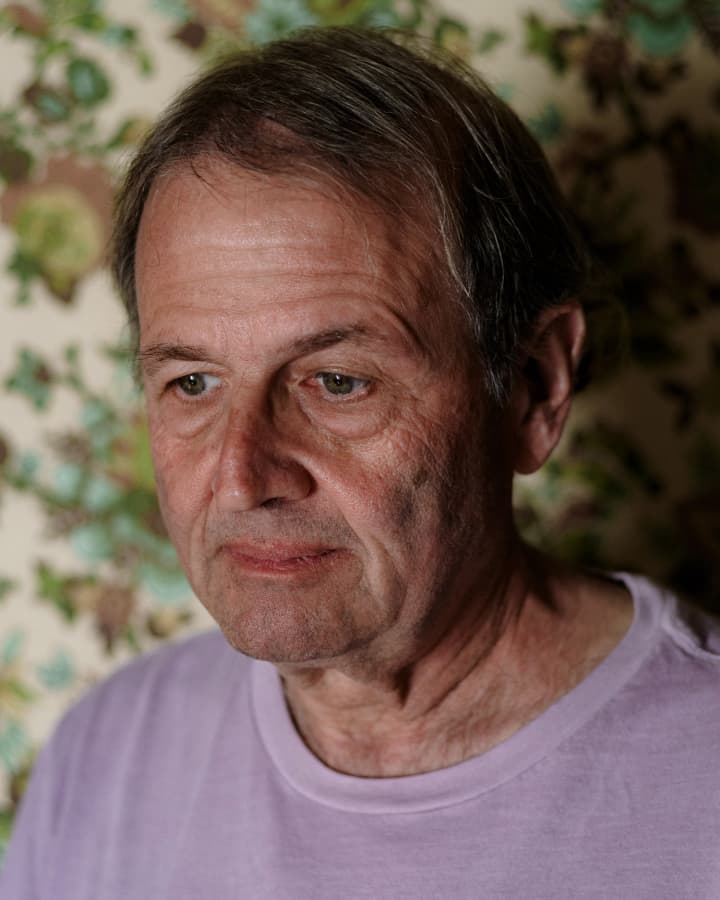 Andy Herztfeld.